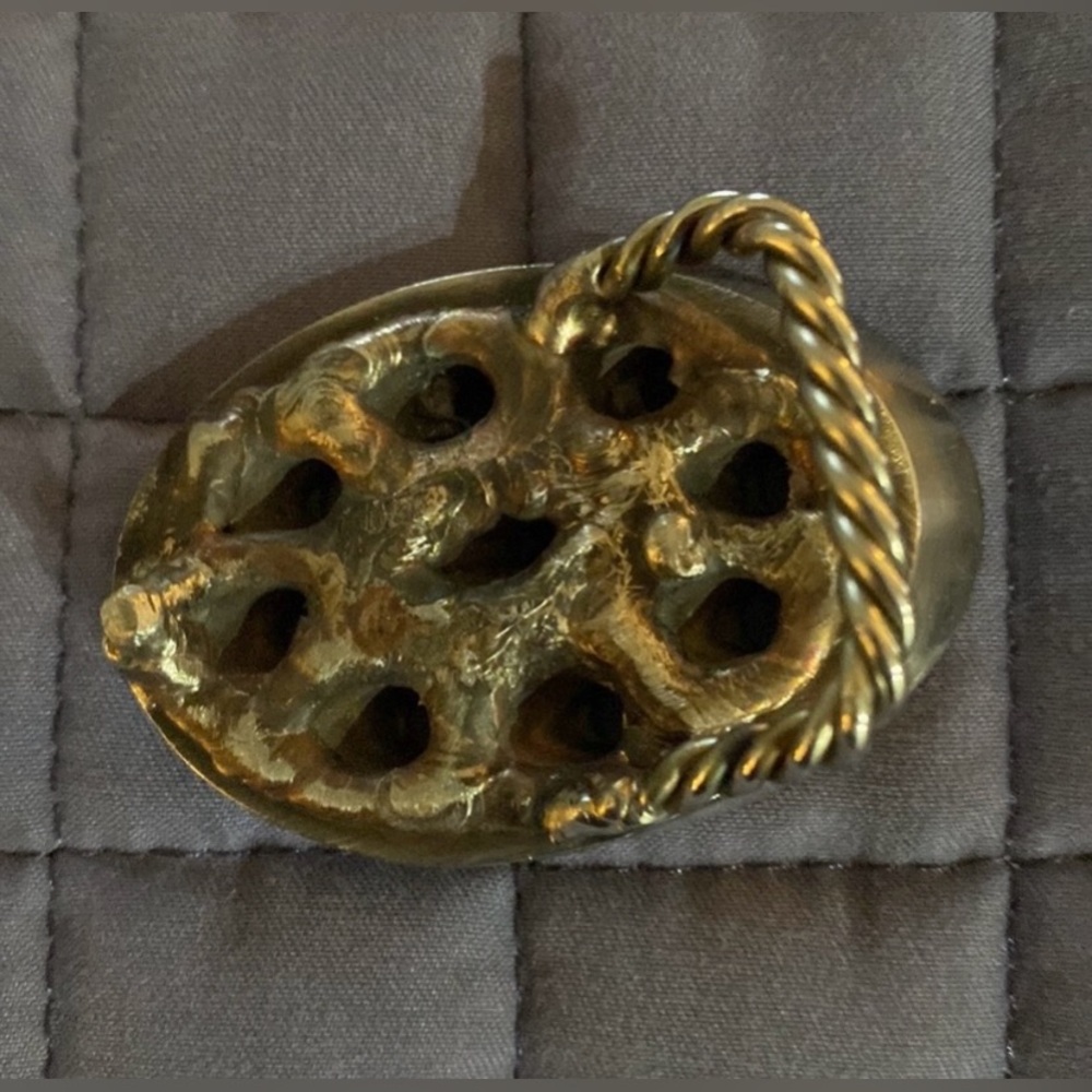 ✨Handmade✨ Titanium Belt Buckle ✨ Gorgeous Circle Pattern✨ - Picture 4 of 4